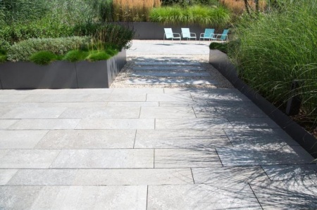 Réussir l'aménagement extérieur à FLEVY grâce aux terrasses et pavages